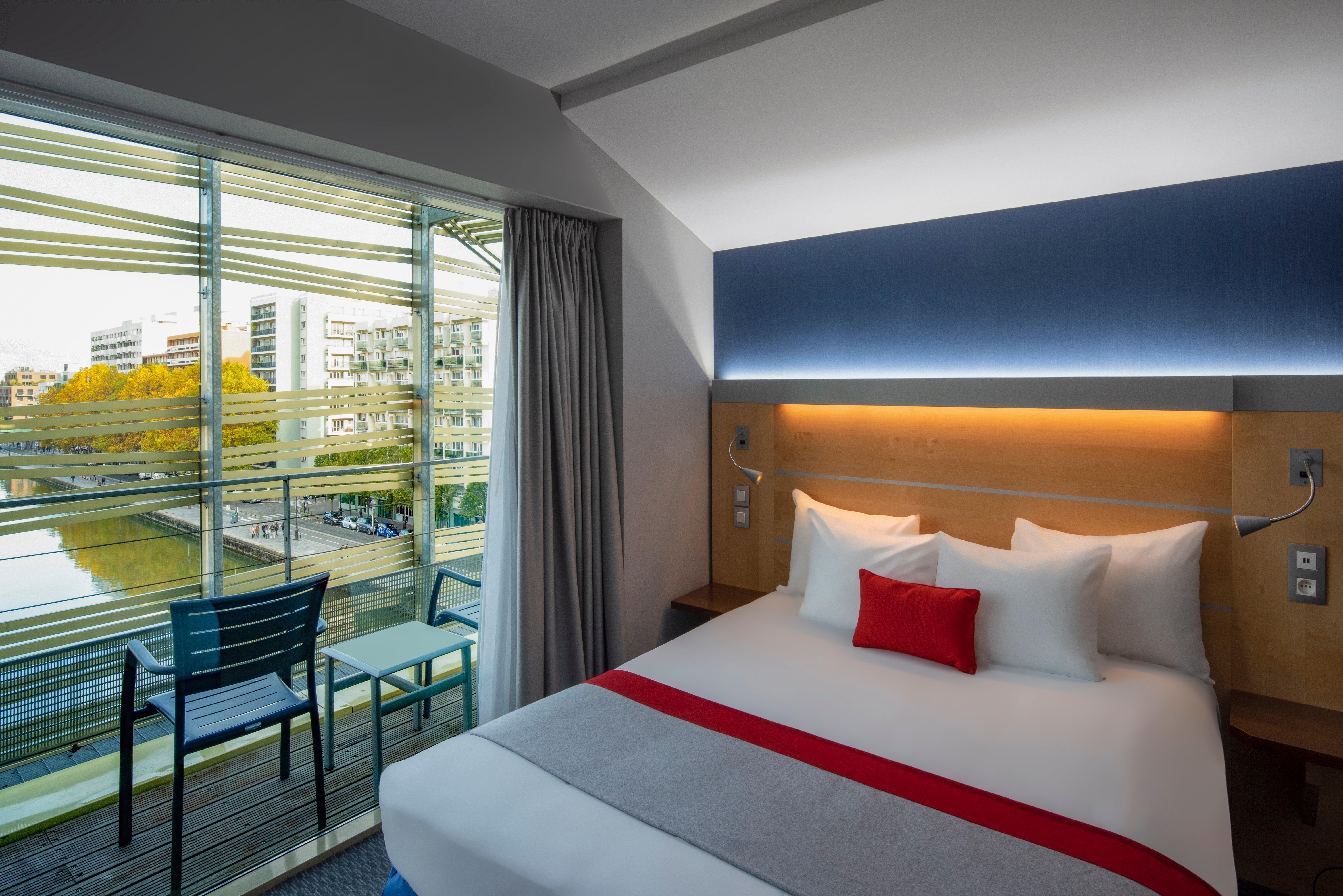 Express Paris-canal De La By Ihg Paris