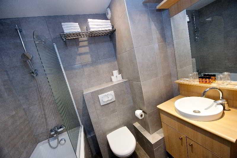 Aparthotel Staycity Gare De L'est 3*
