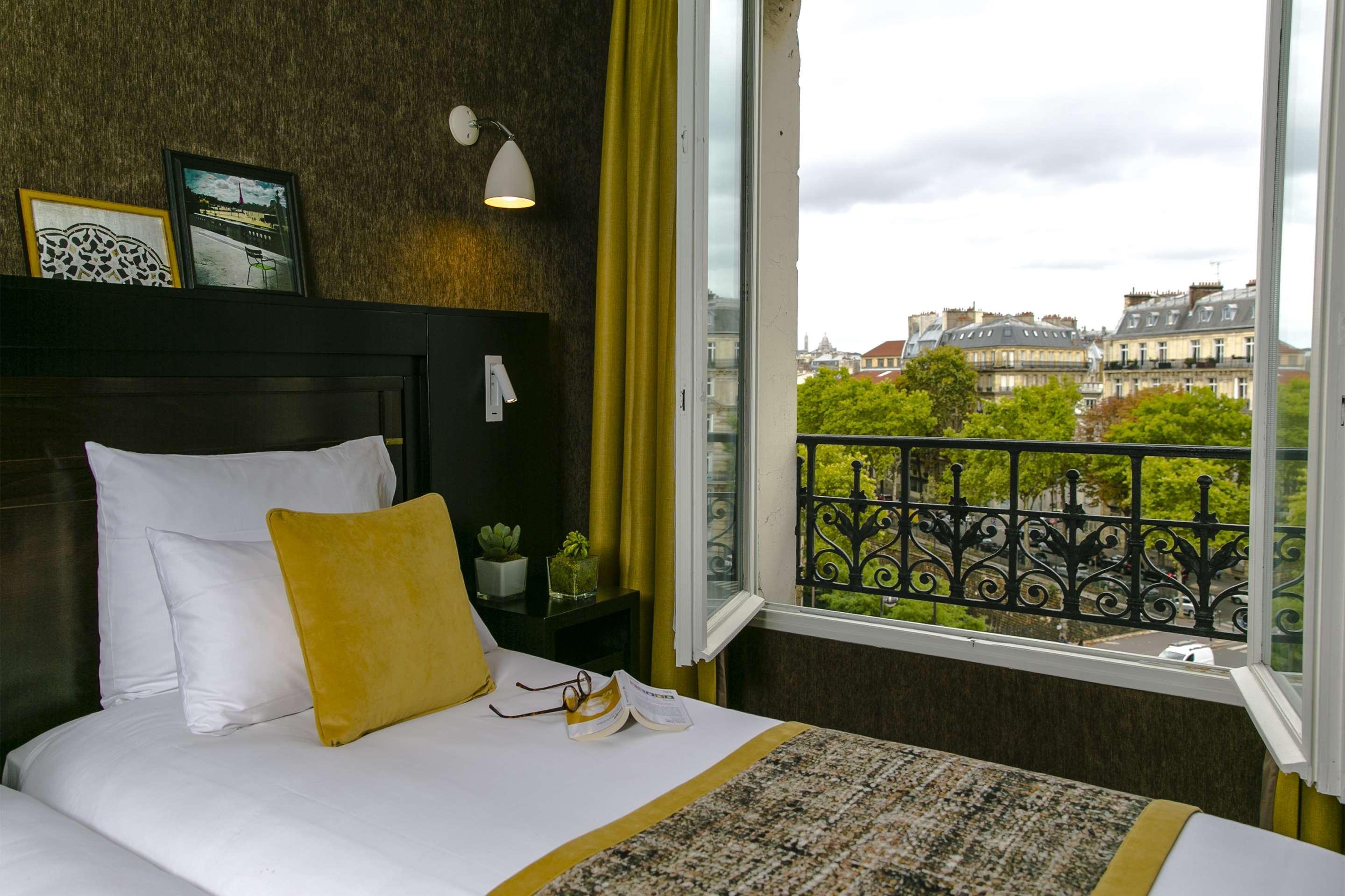 De Neuville Arc De Triomphe 4* Paris
