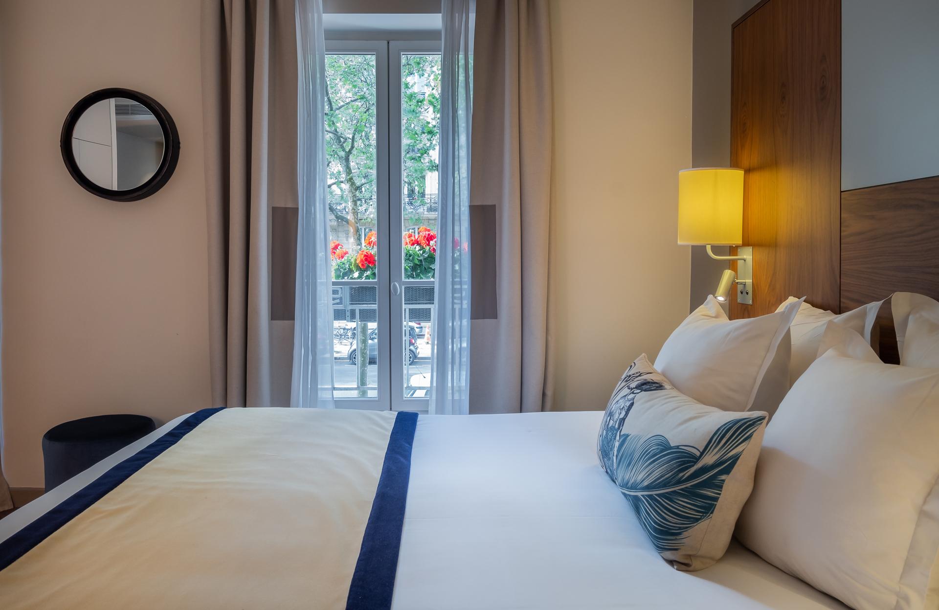 Le Tourville Eiffel 4*