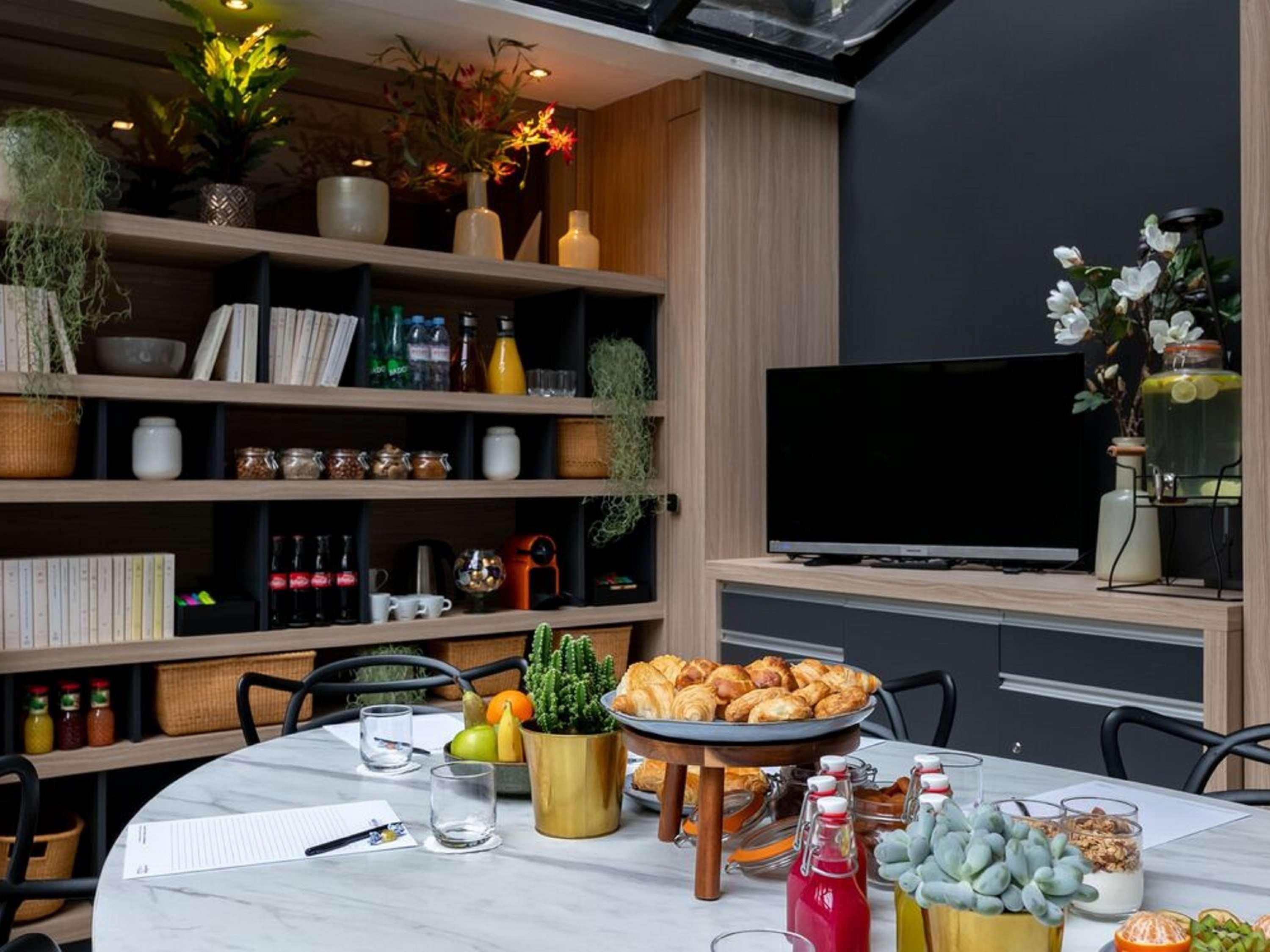Mercure Alésia Hotel 4*