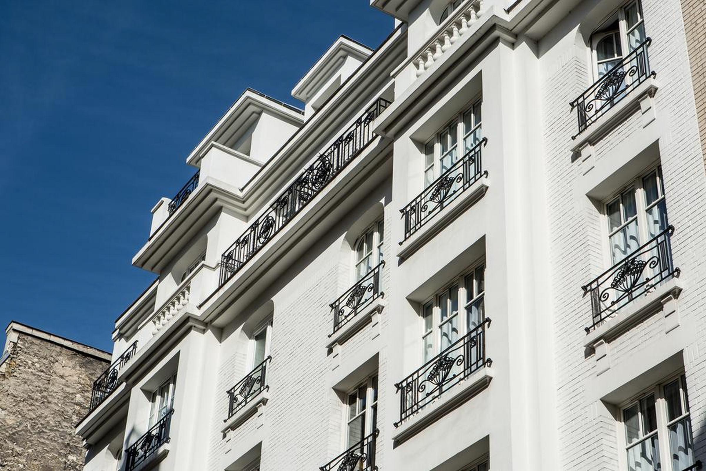 Le Général 4* Paris