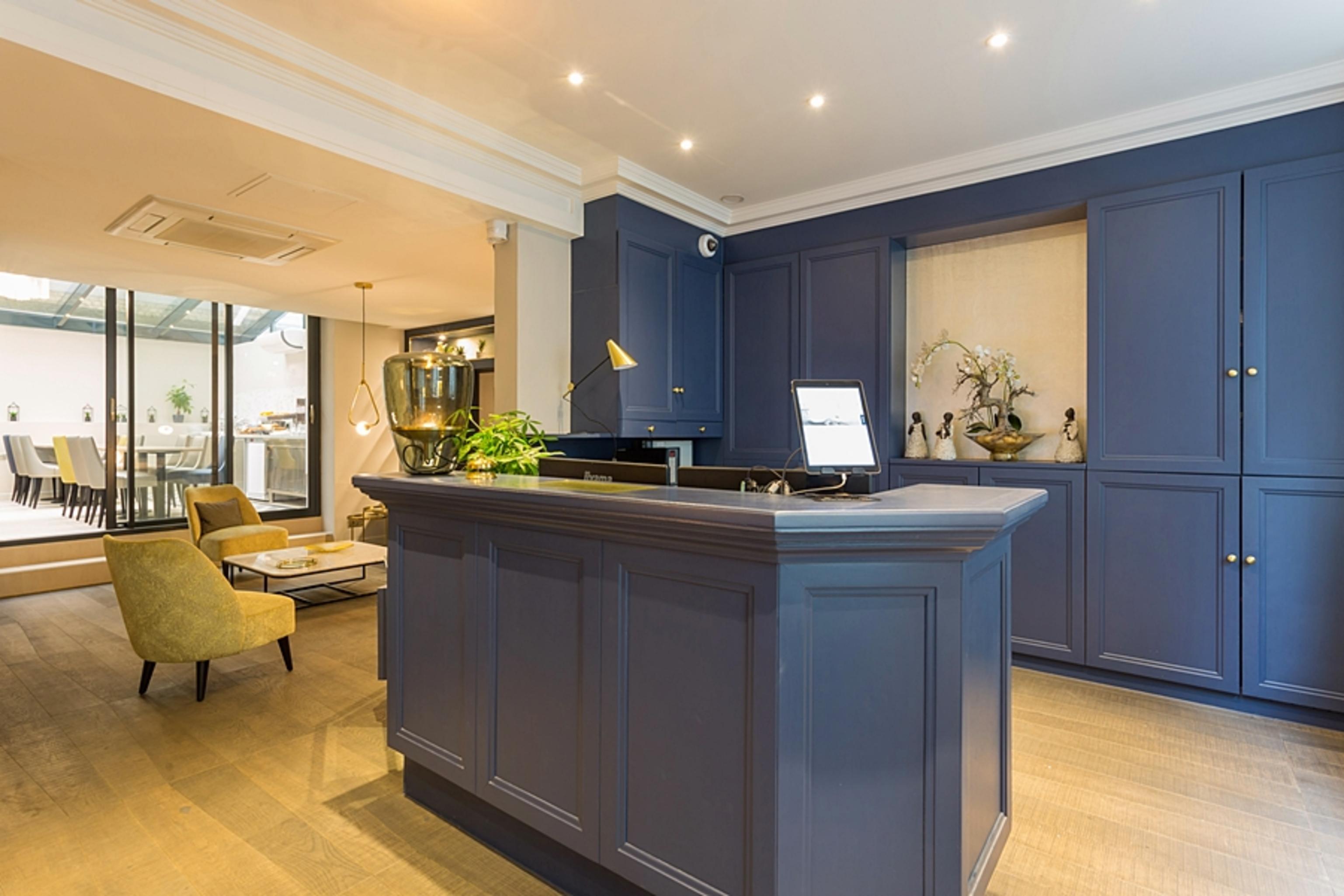 Logis Jardin De Villiers Hotel