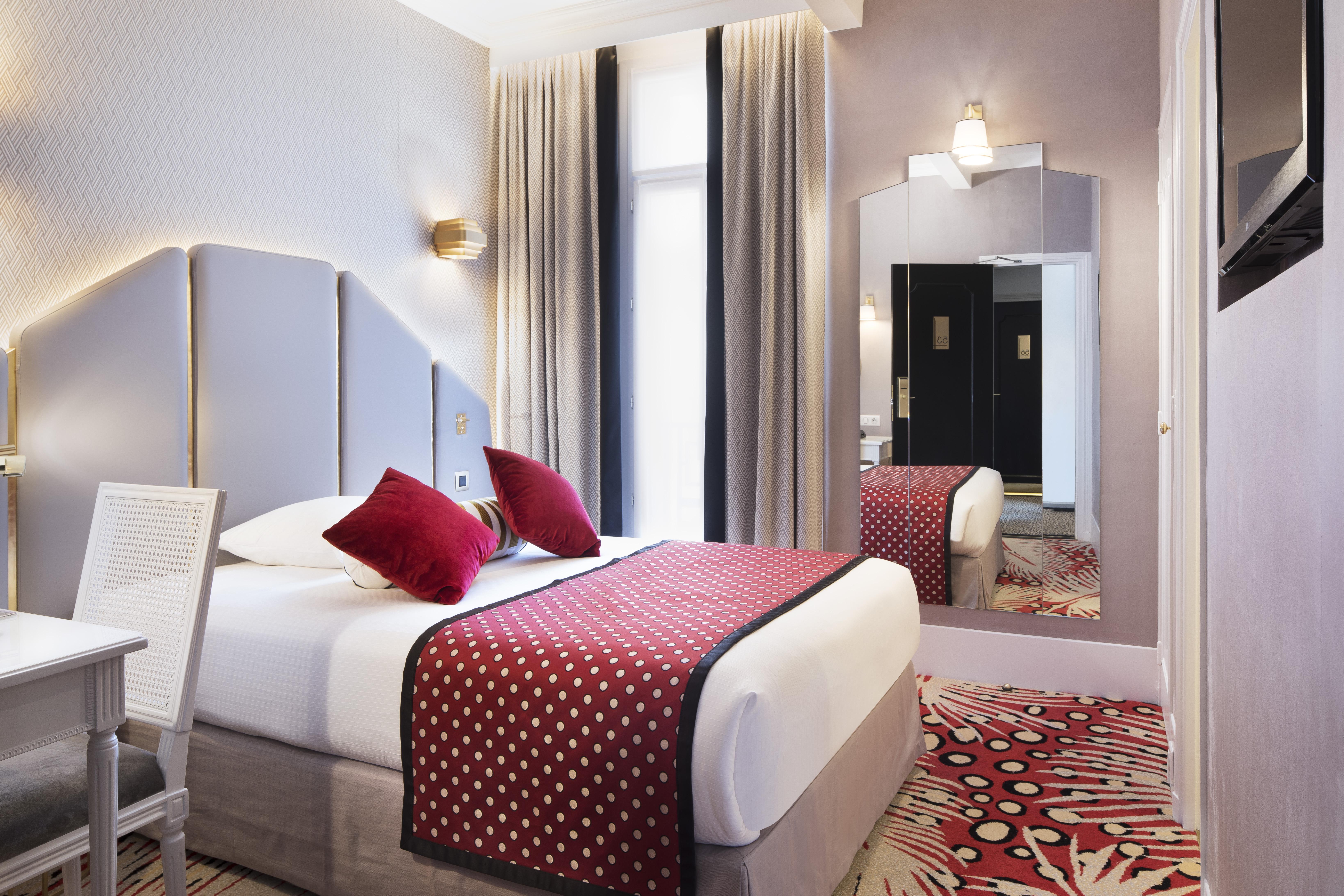 Hotel Victor Hugo Kleber 4*