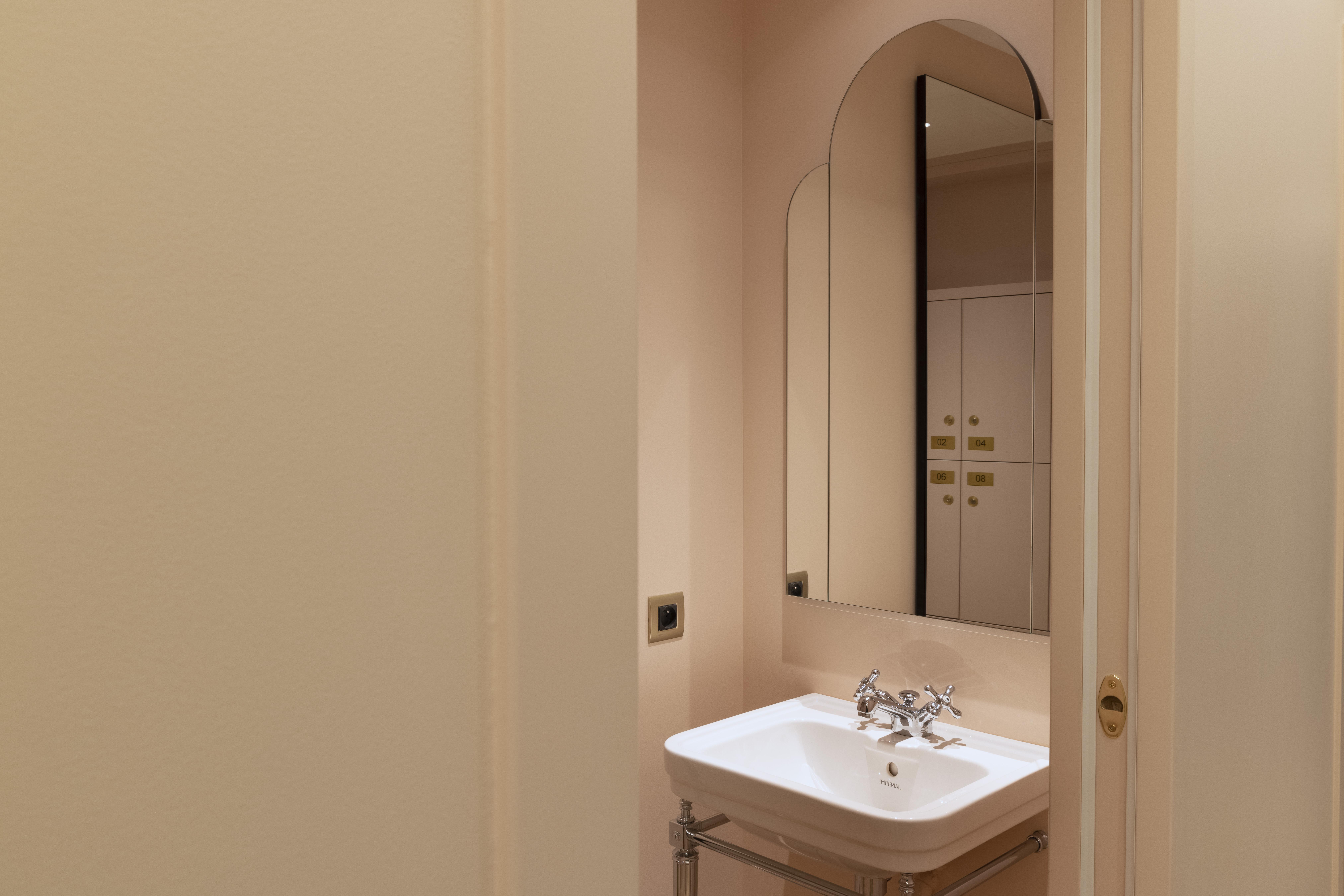 Hotel Victor Hugo Kleber 4*