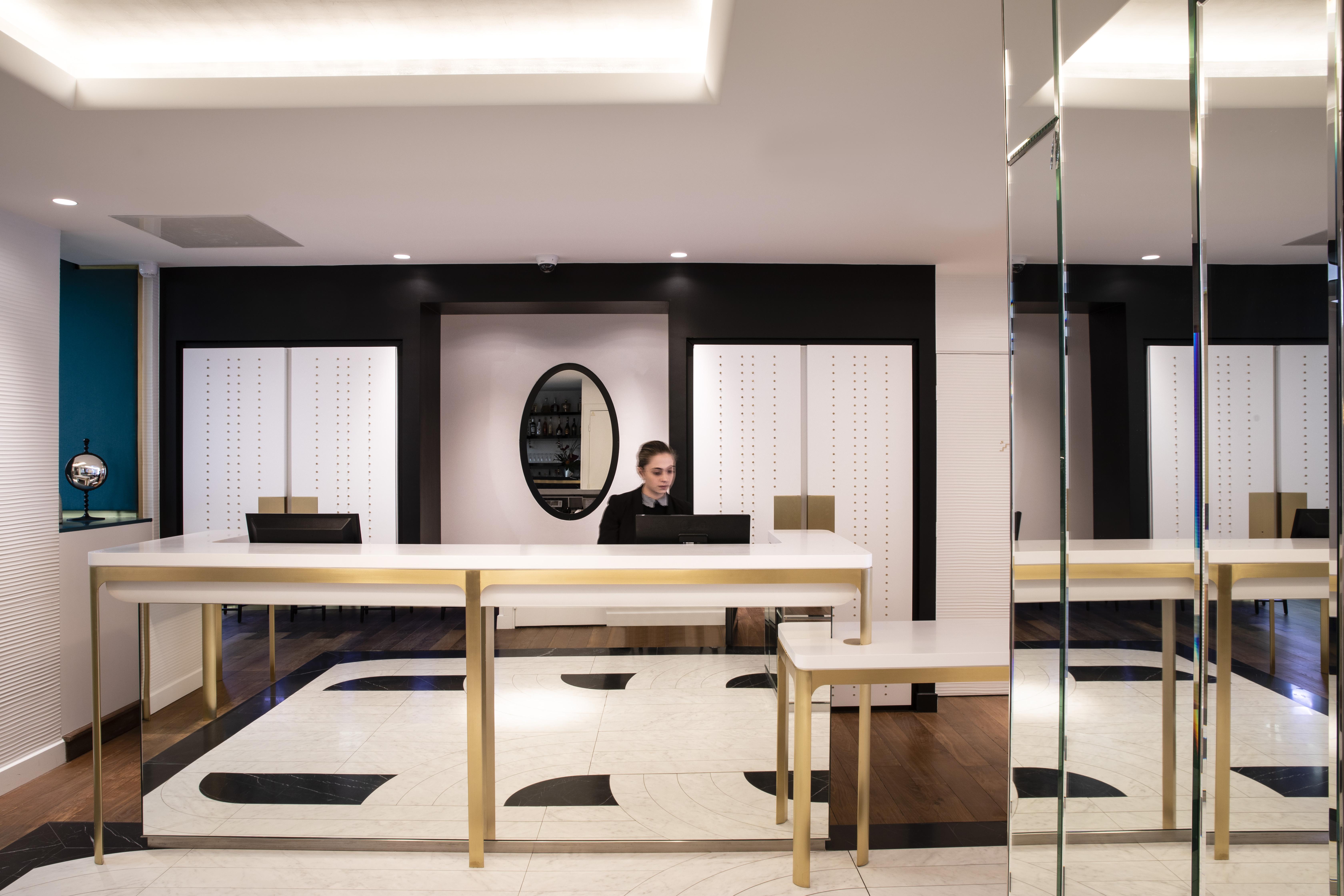 Victor Hugo Kleber Hotel