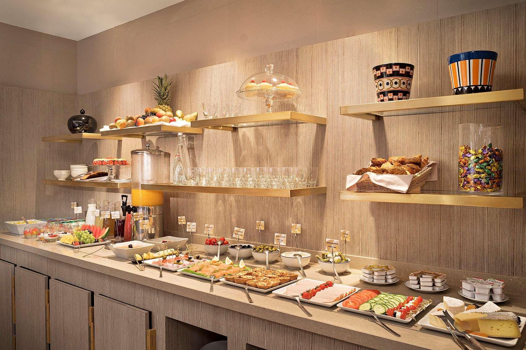 Rochester Champs Elysees Hotel 4*