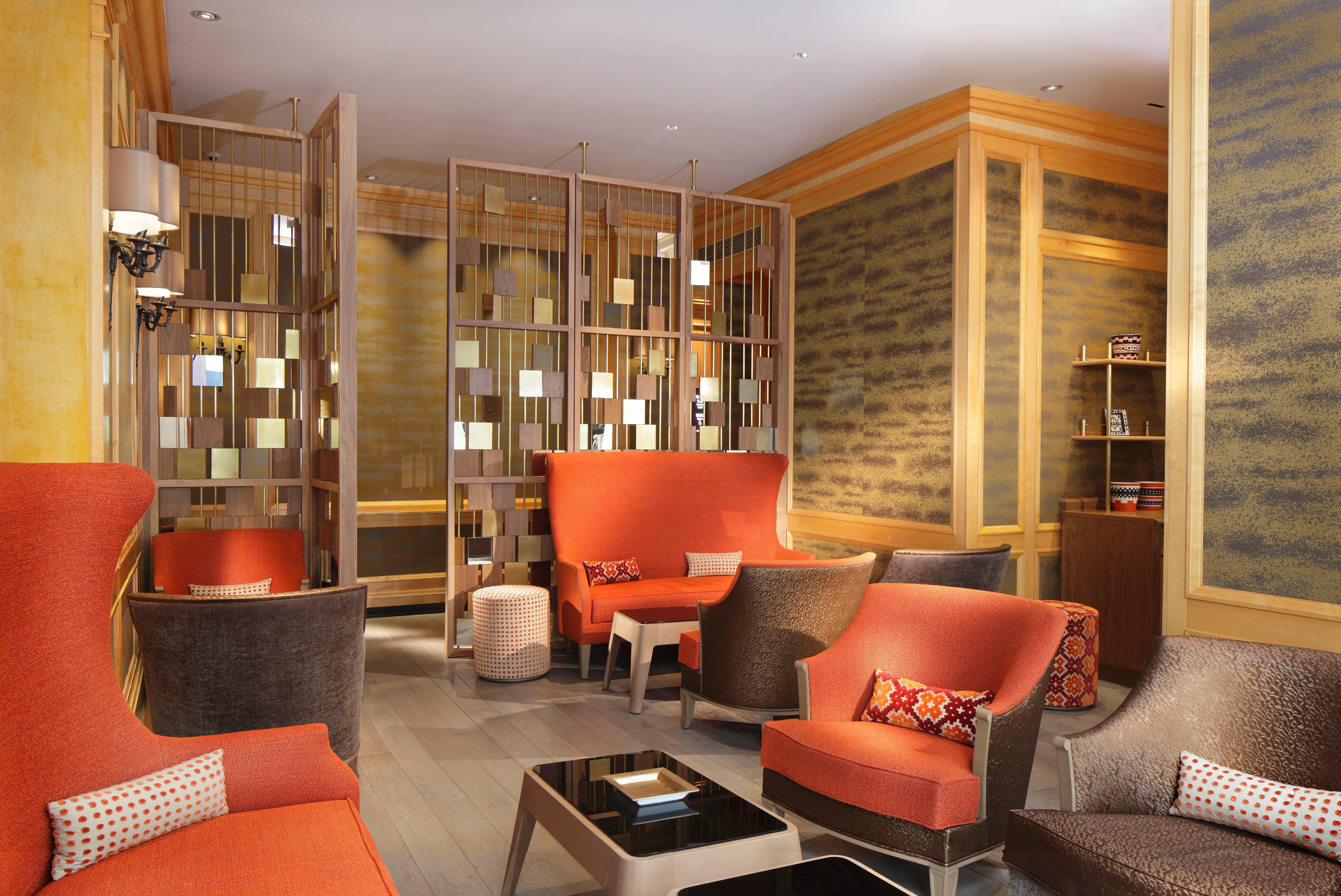 Hotel Rochester Champs Elysees Paris
