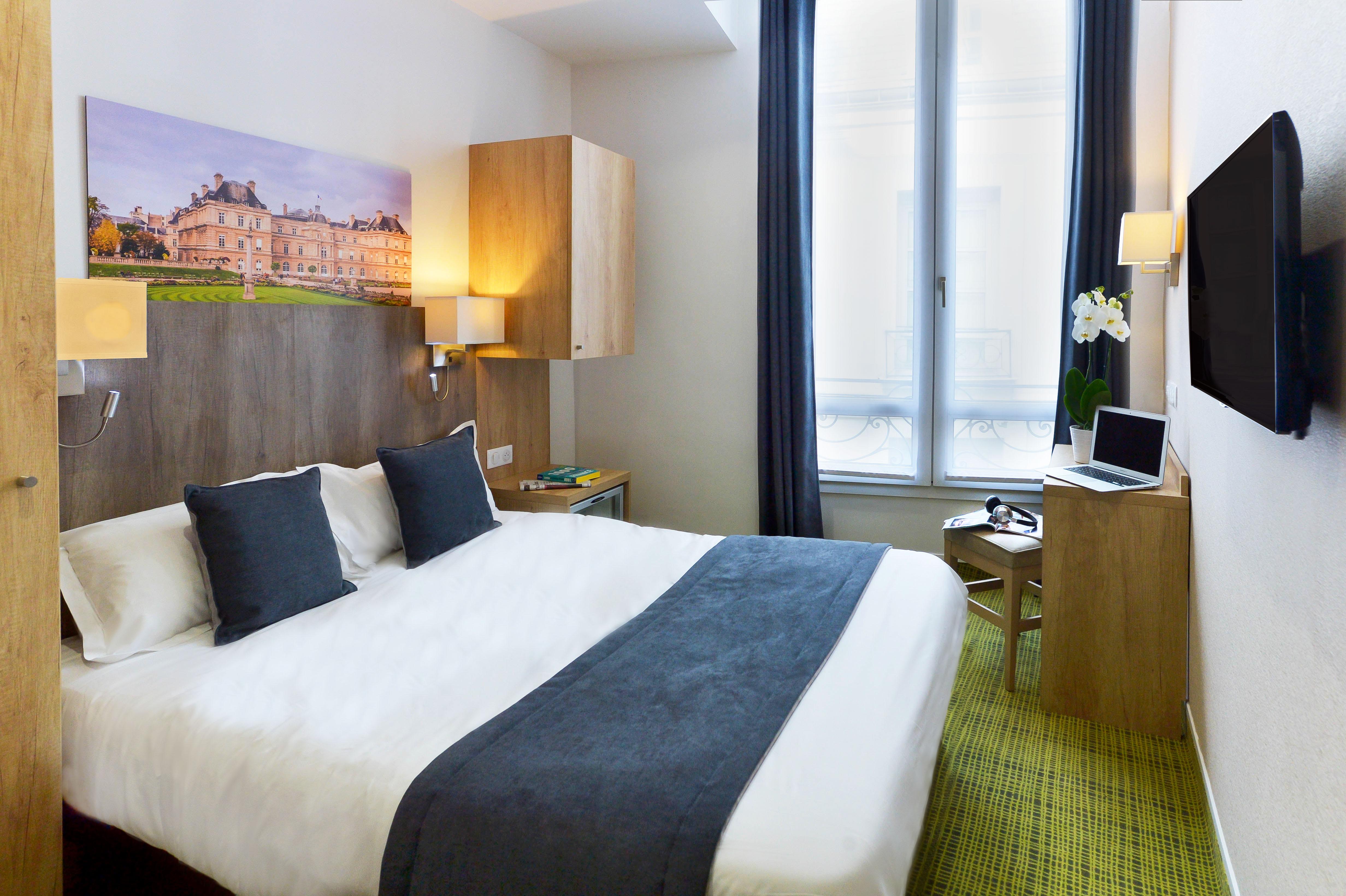 Eugenie 3* Paris