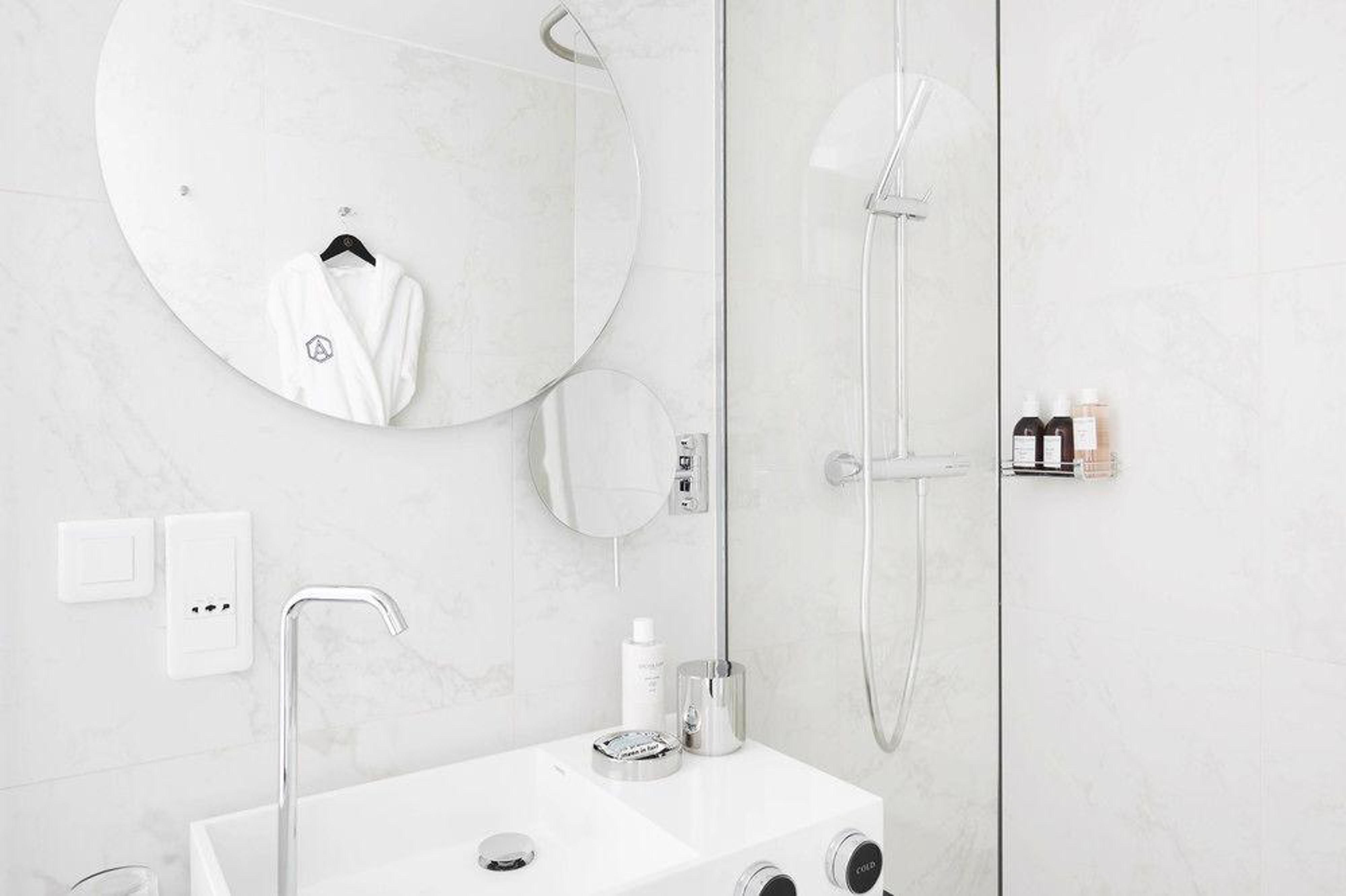 Hotel Perpetual Elysee Montaigne Paris