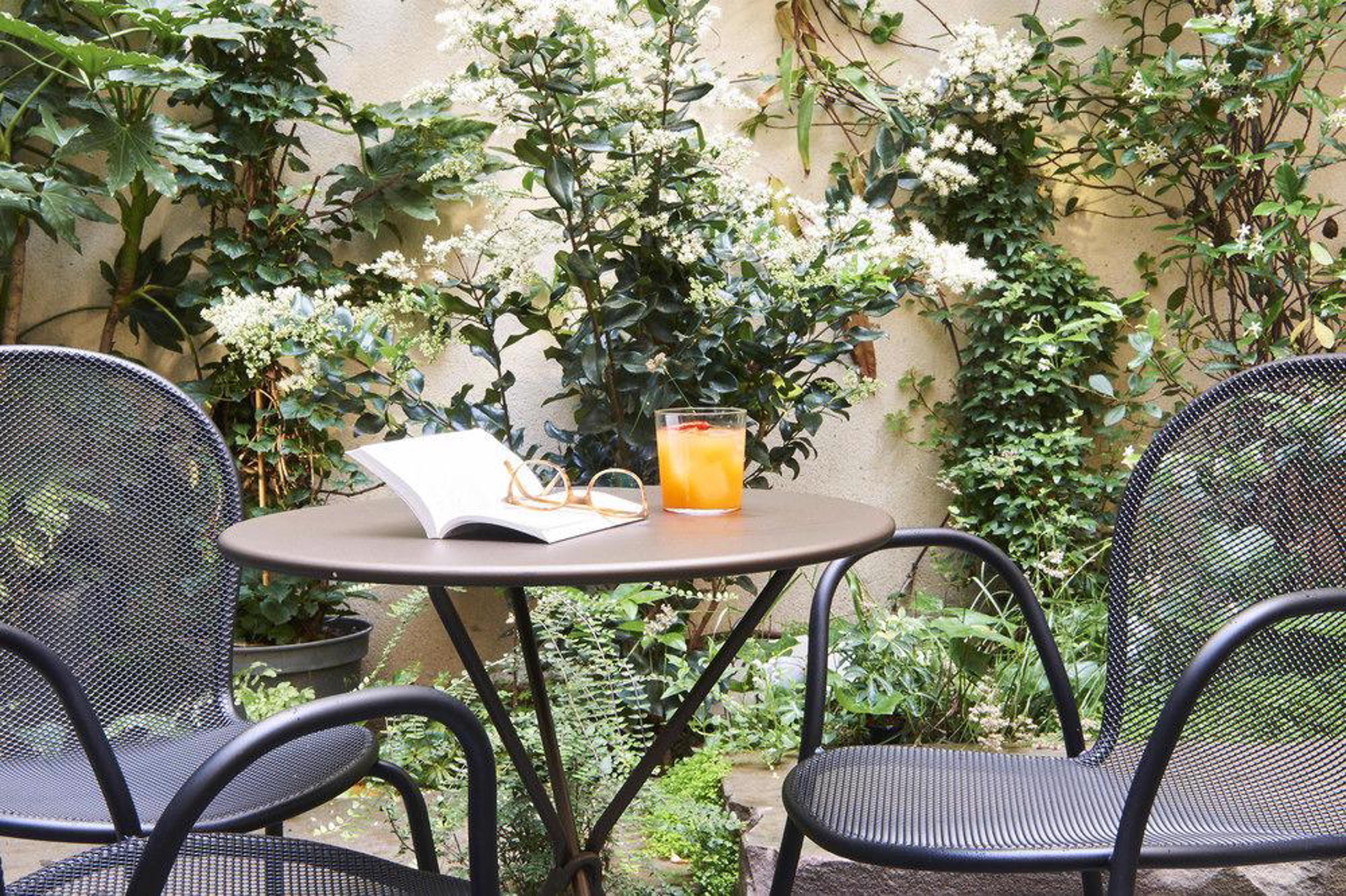 Hotel Perpetual Elysee Montaigne Paris