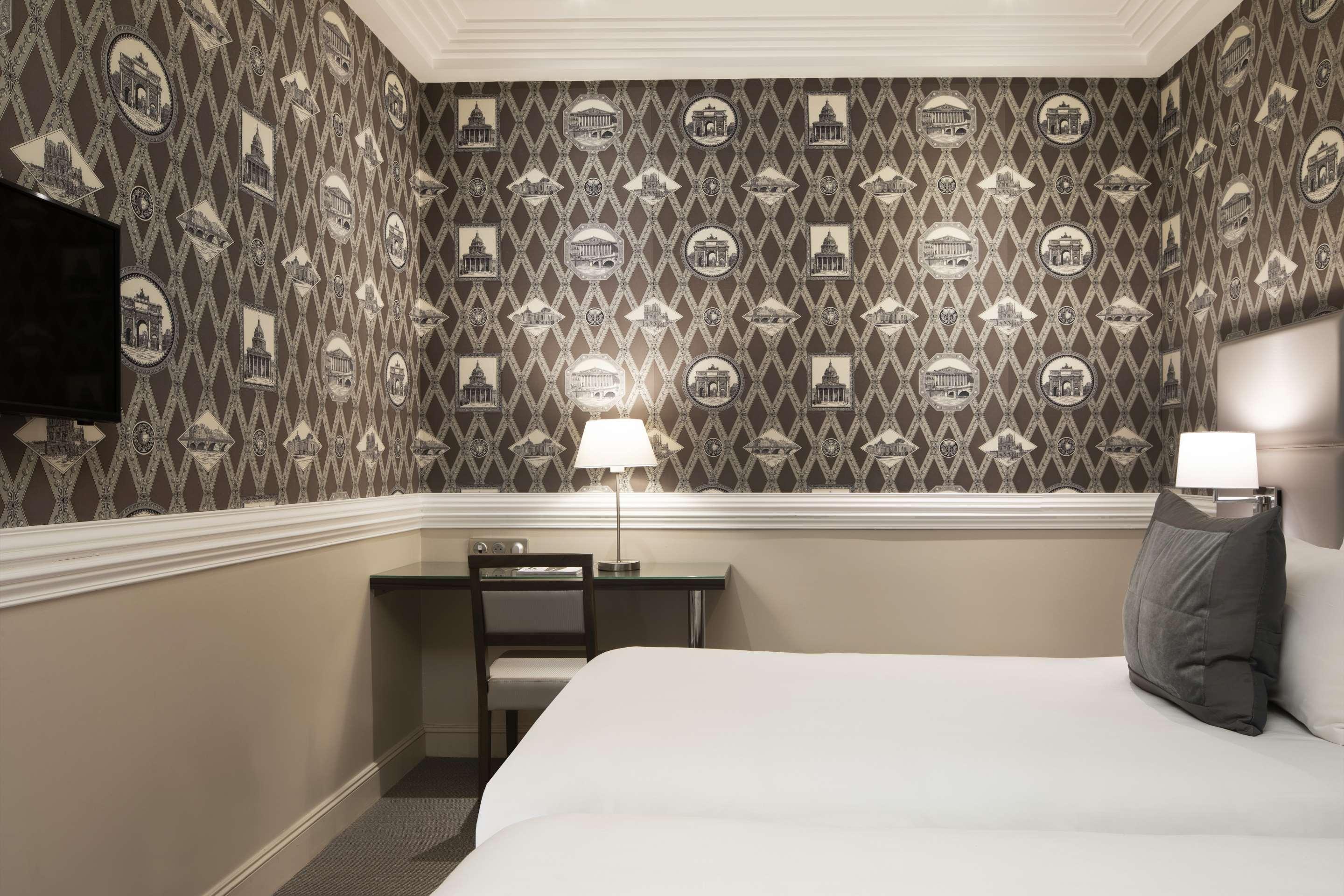 Elysees Hotel