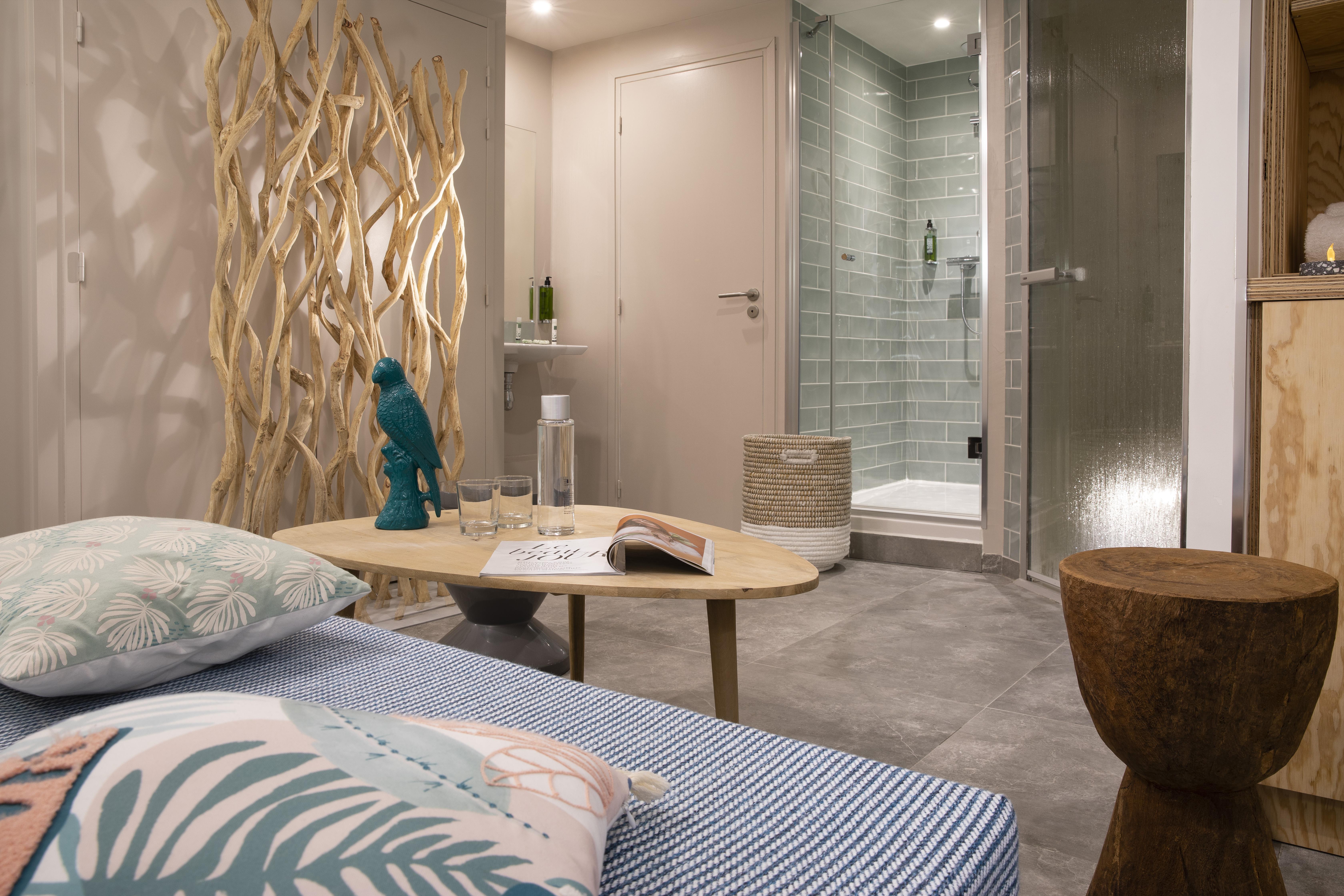 Locomo 3* Paris