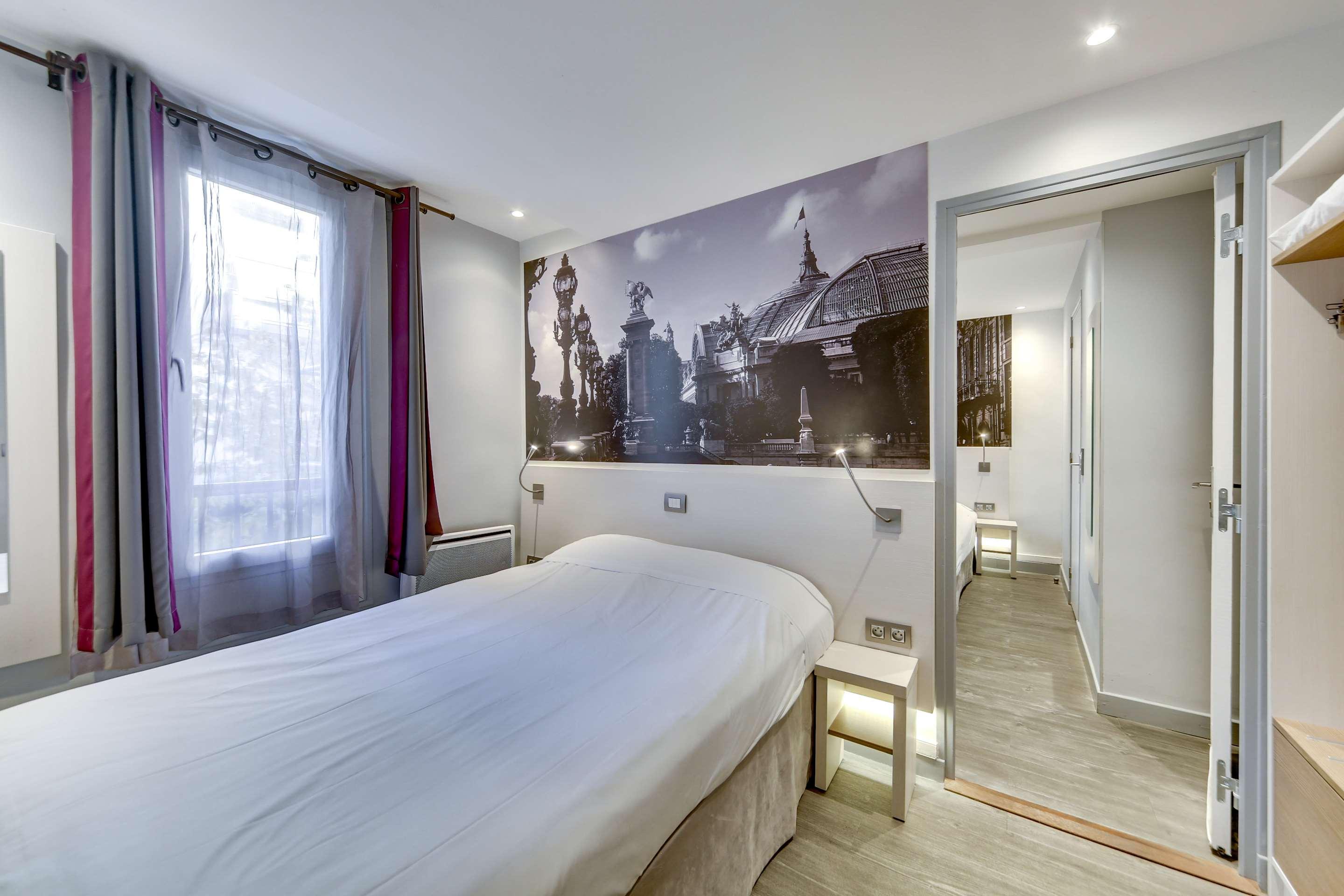 Kyriad 12 - Nation Hotel 3*