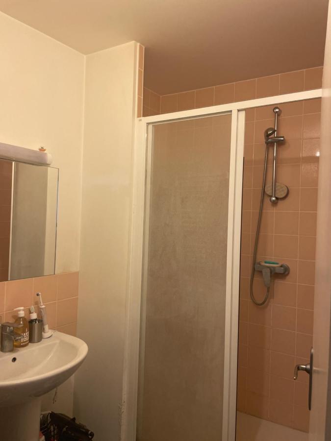 Joli Studio Odéon St Germain Des Près Paris