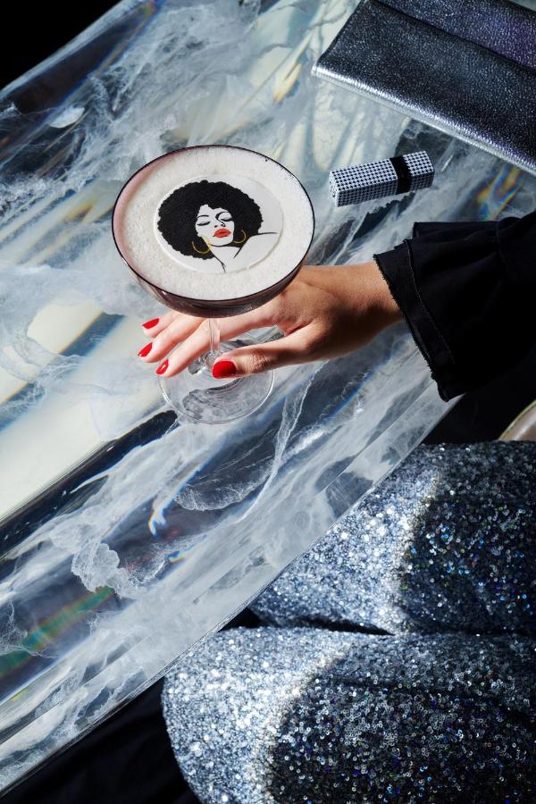 Hotel Plaza Athenee - Dorchester Collection