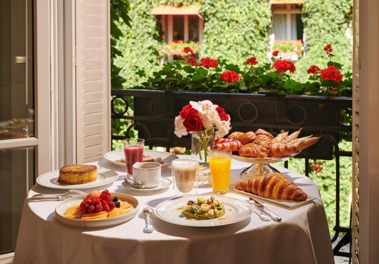 Plaza Athenee - Dorchester Collection 5* Paris