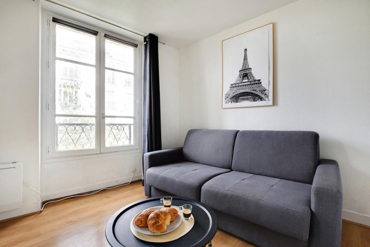 Apartment In The Heart Of The Marais !