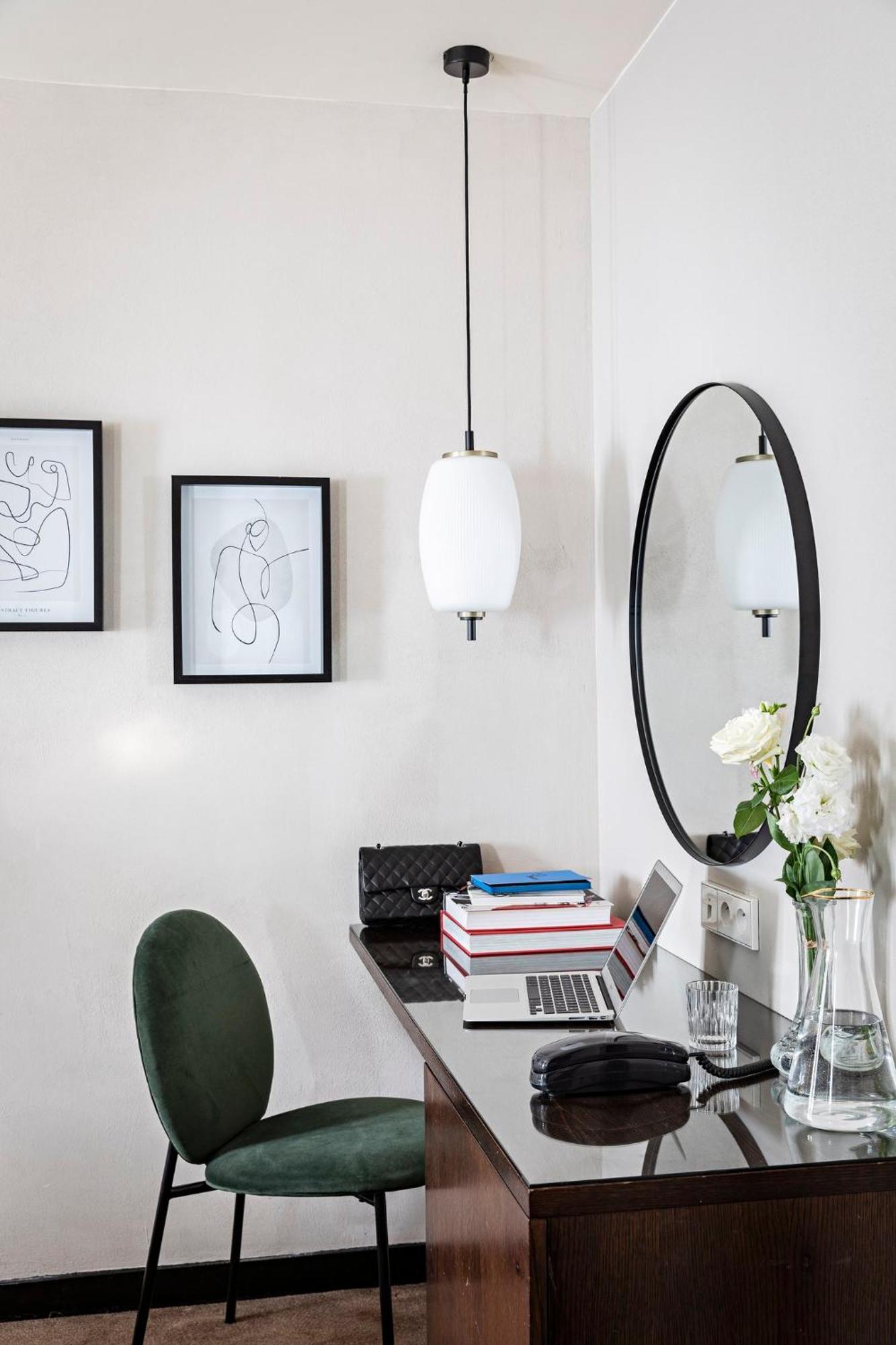 Elysées, An Ihg 4* Paris
