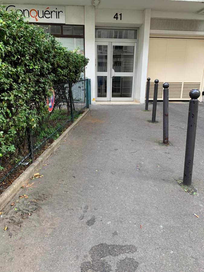 Porte De Versailles Abbe Groult * Paris