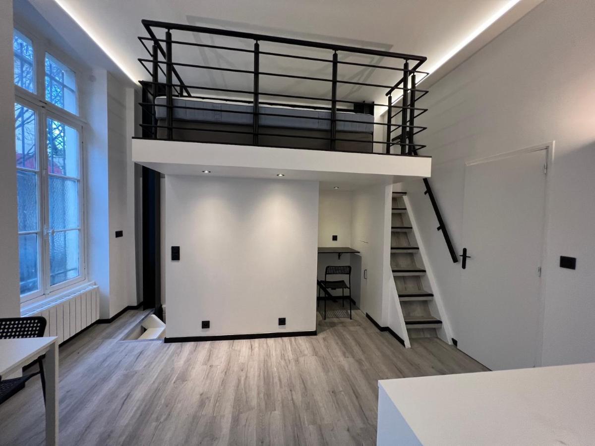 Pere Lachaise Apartment Paris