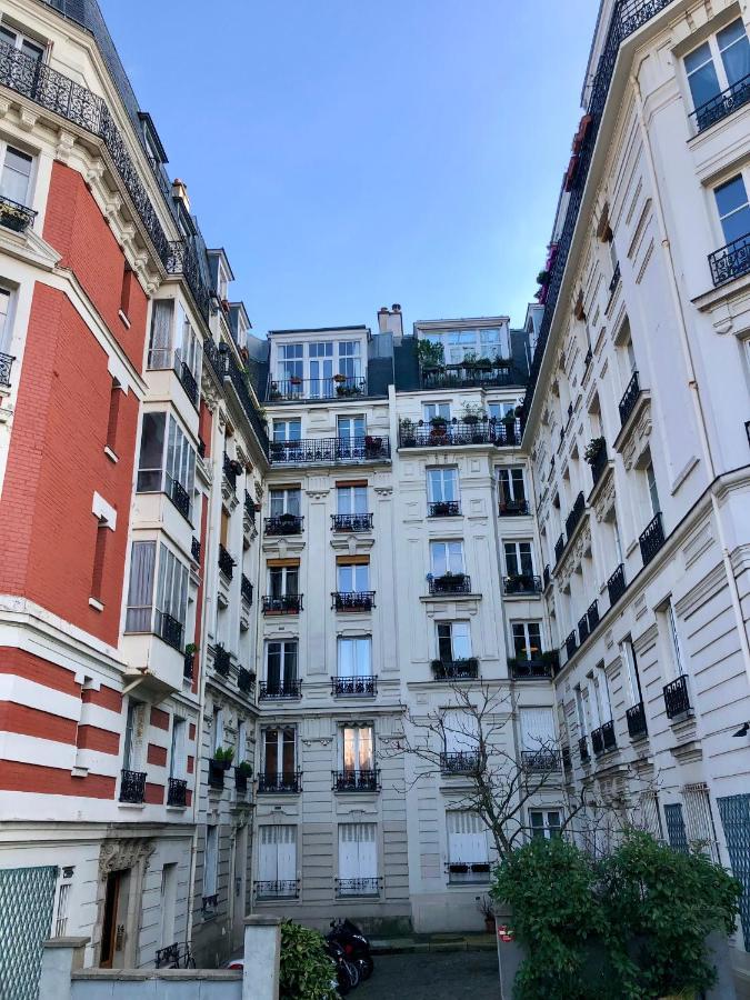 Appartement Rare D'architecte En De Montmartre *