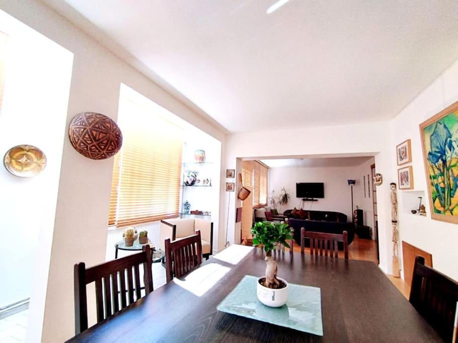 Bright&artful Loft Typical Parisian Lifestyle Area