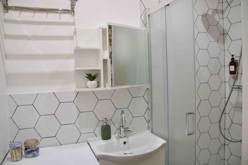Another Brick In The In Sleeps 9 Appartement *