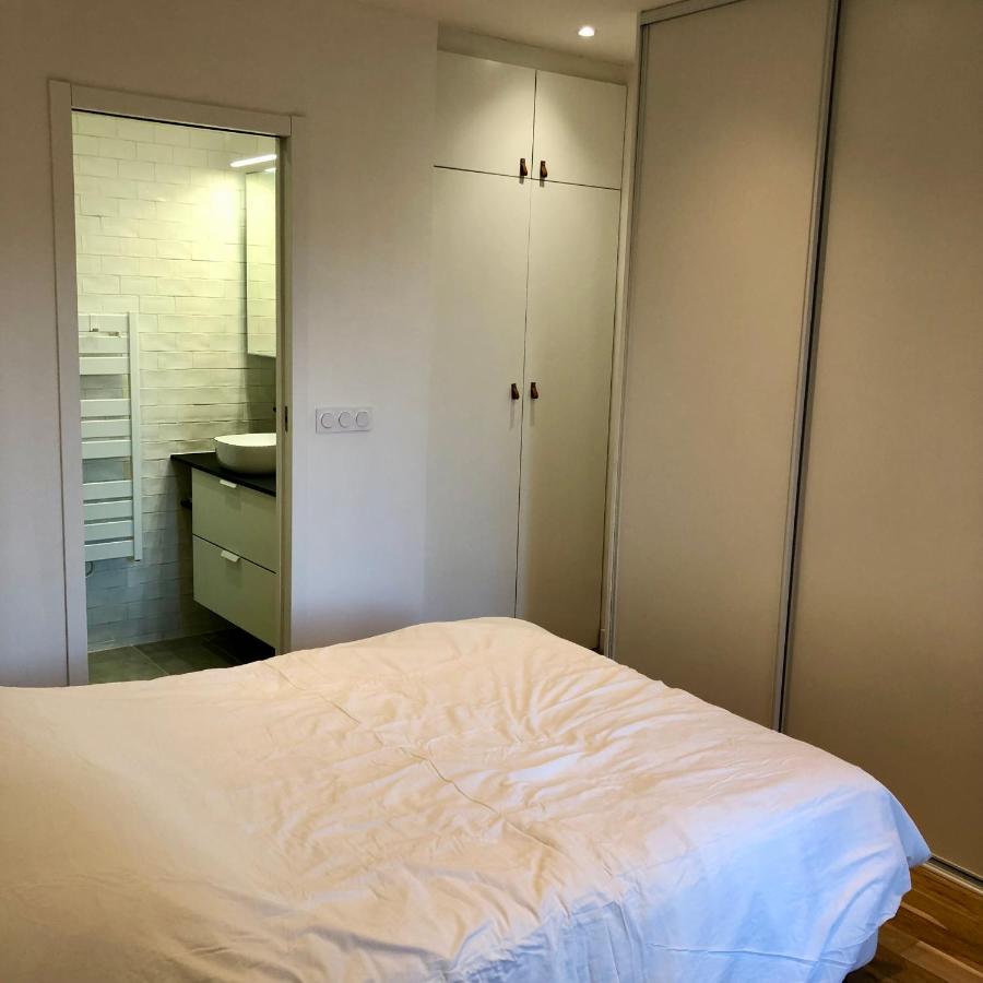 Appartement Rare D'architecte En De Montmartre