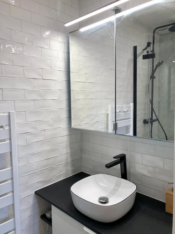 Appartement Rare D'architecte En De Montmartre Paris