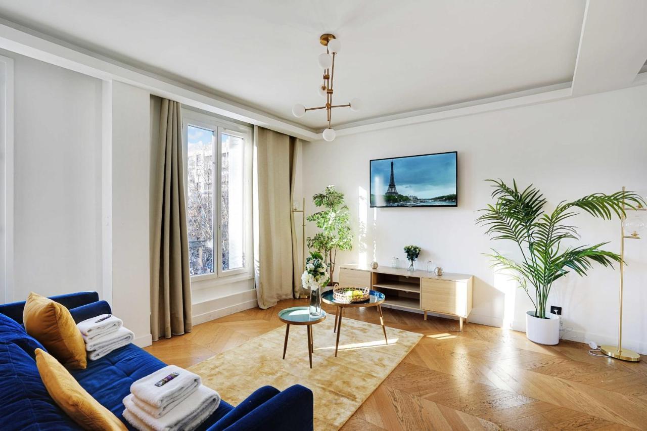 Chic And Cozy In The Heart Of Appartement