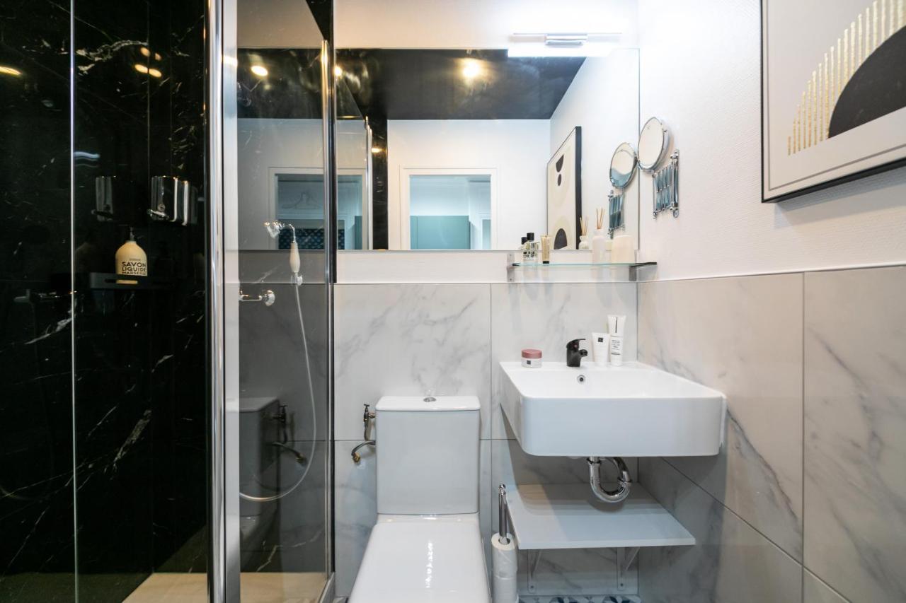 Apartment Ws Tour Eiffel - Laos Paris