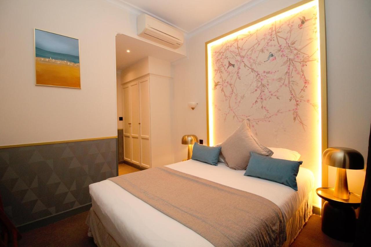 Princesse Caroline Hotel Paris
