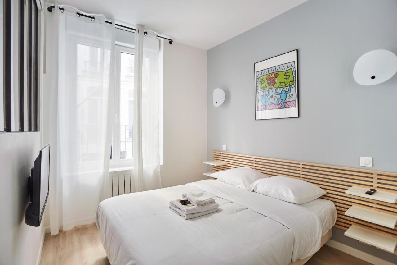 Apartment Center Of By Prestige Paris
