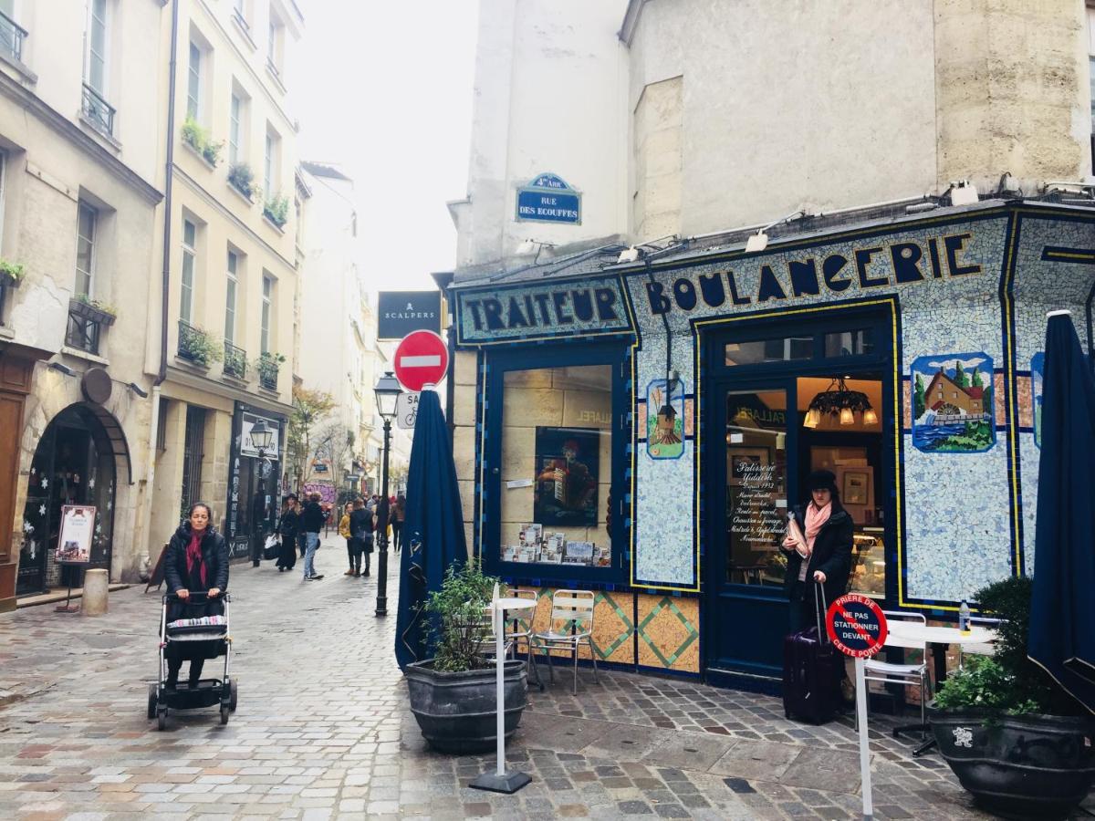Apartment Marais Paris