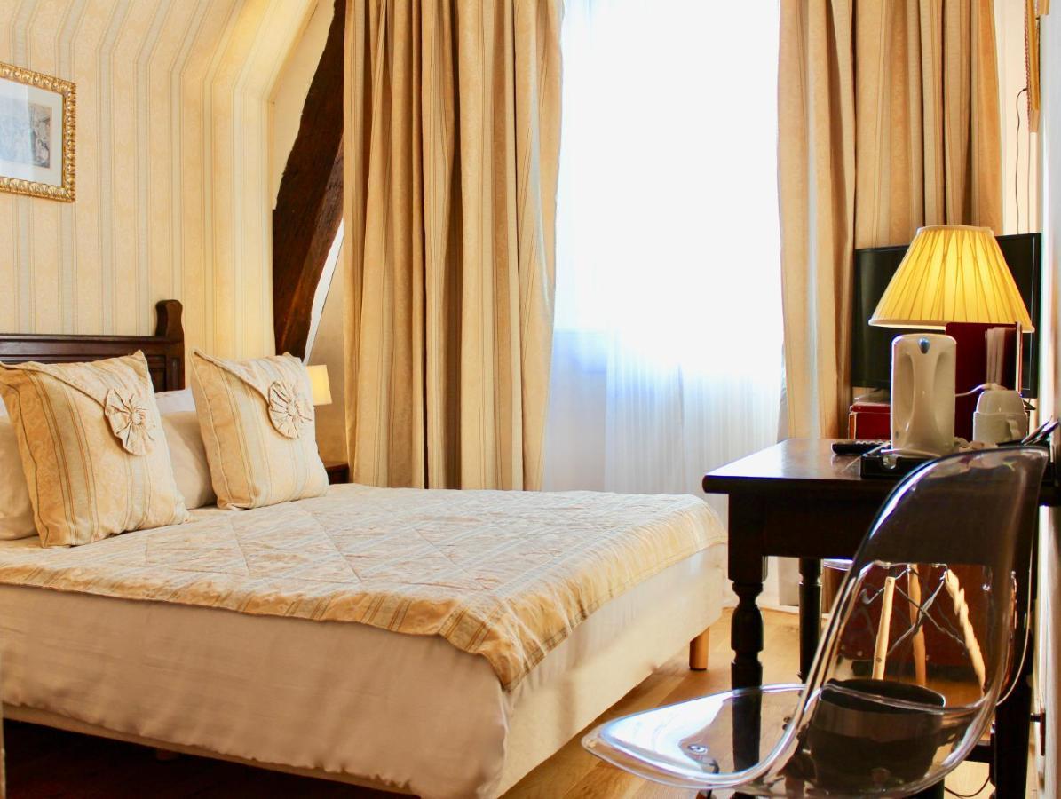 De La Bretonnerie 3* Paris