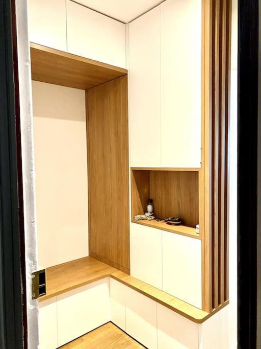Luxuriant Oasis 1br In The Heart Of Montmartre Paris