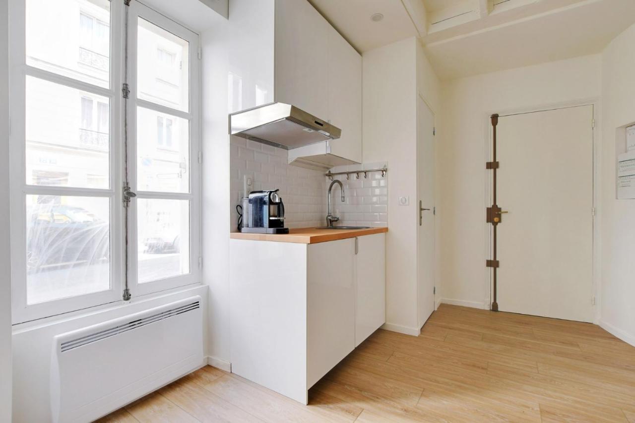 Invalides - Tour Eiffel Apartment *