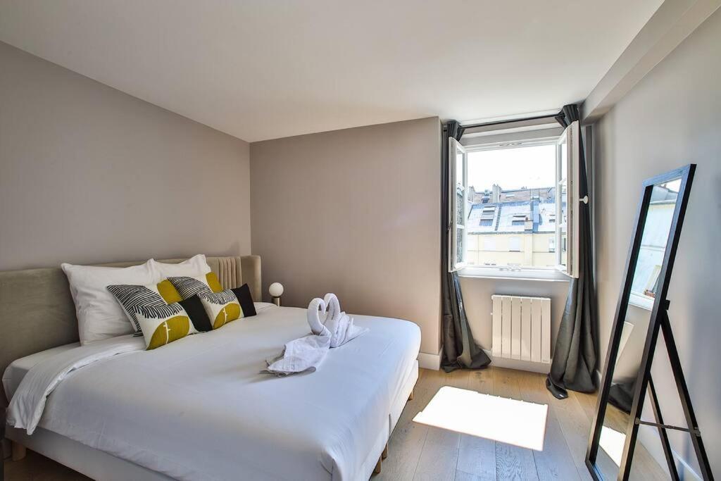 41.typical Parisian Flat#4pers#le Marais#beaubourg Apartment *