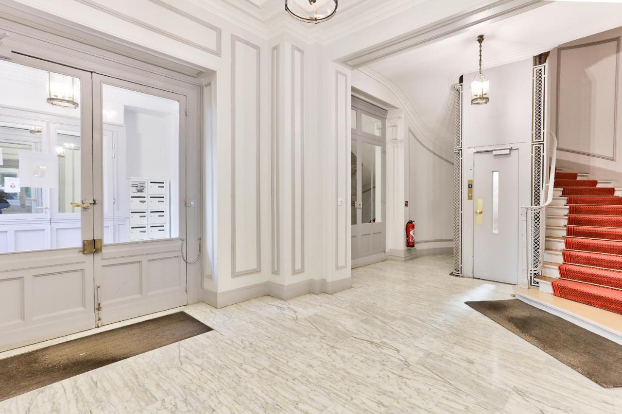 Appartement 140m2 Proche Des Champs Elysees