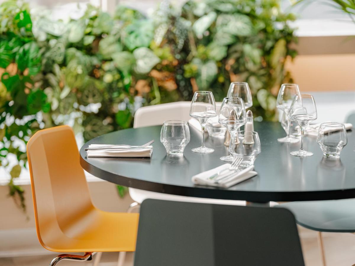 Novotel Centre Tour Eiffel Hotel 4*