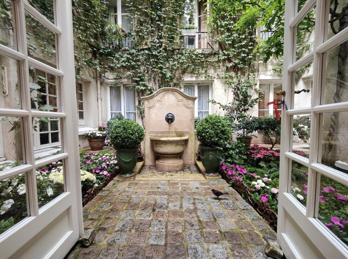 Hotel Le Relais Medicis 4*