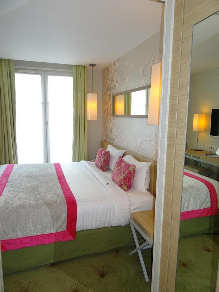 Hotel Le Marceau Bastille 4*