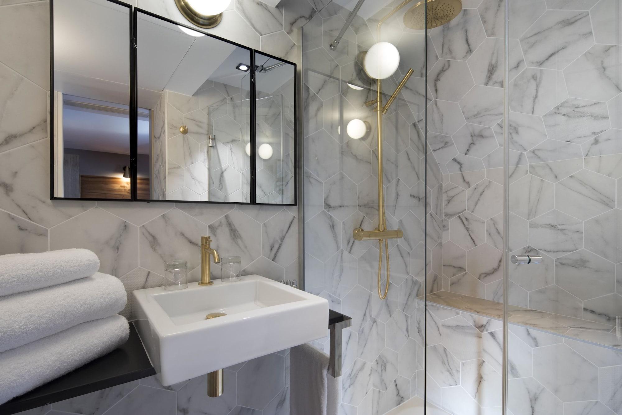 Hotel Maxim Folies 3*