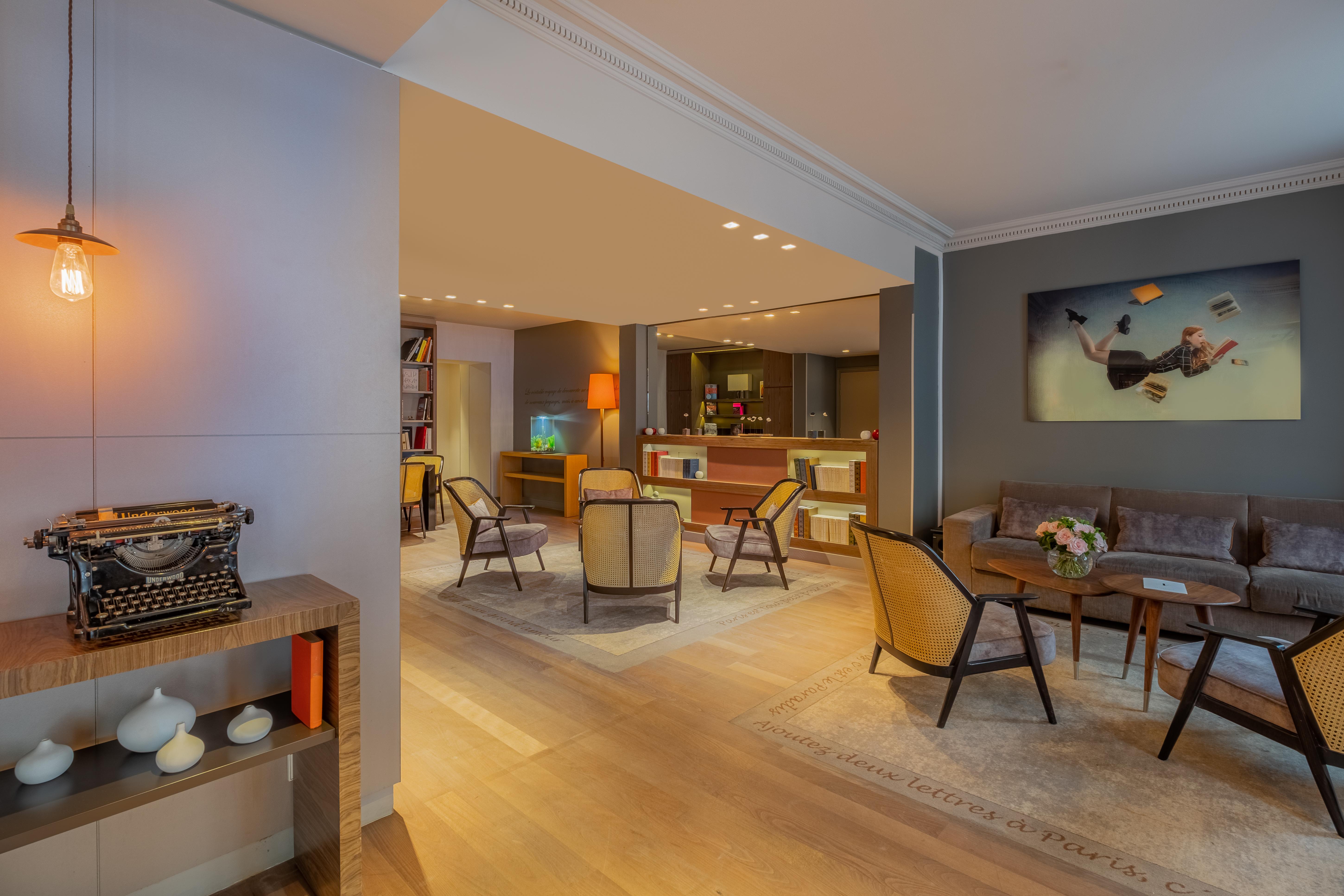 Hotel Le Tourville Eiffel 4*