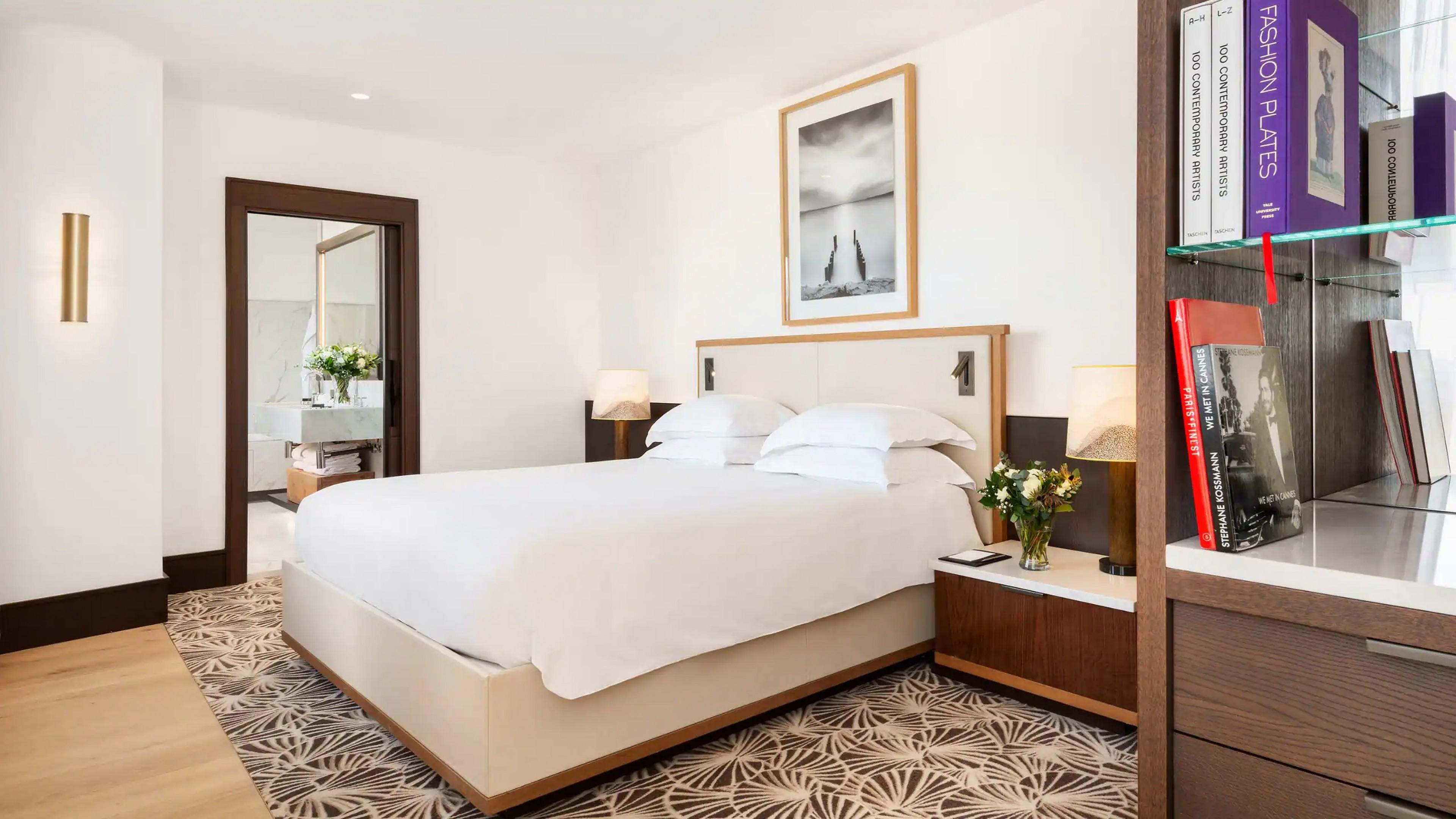 Hyatt Madeleine Hotel