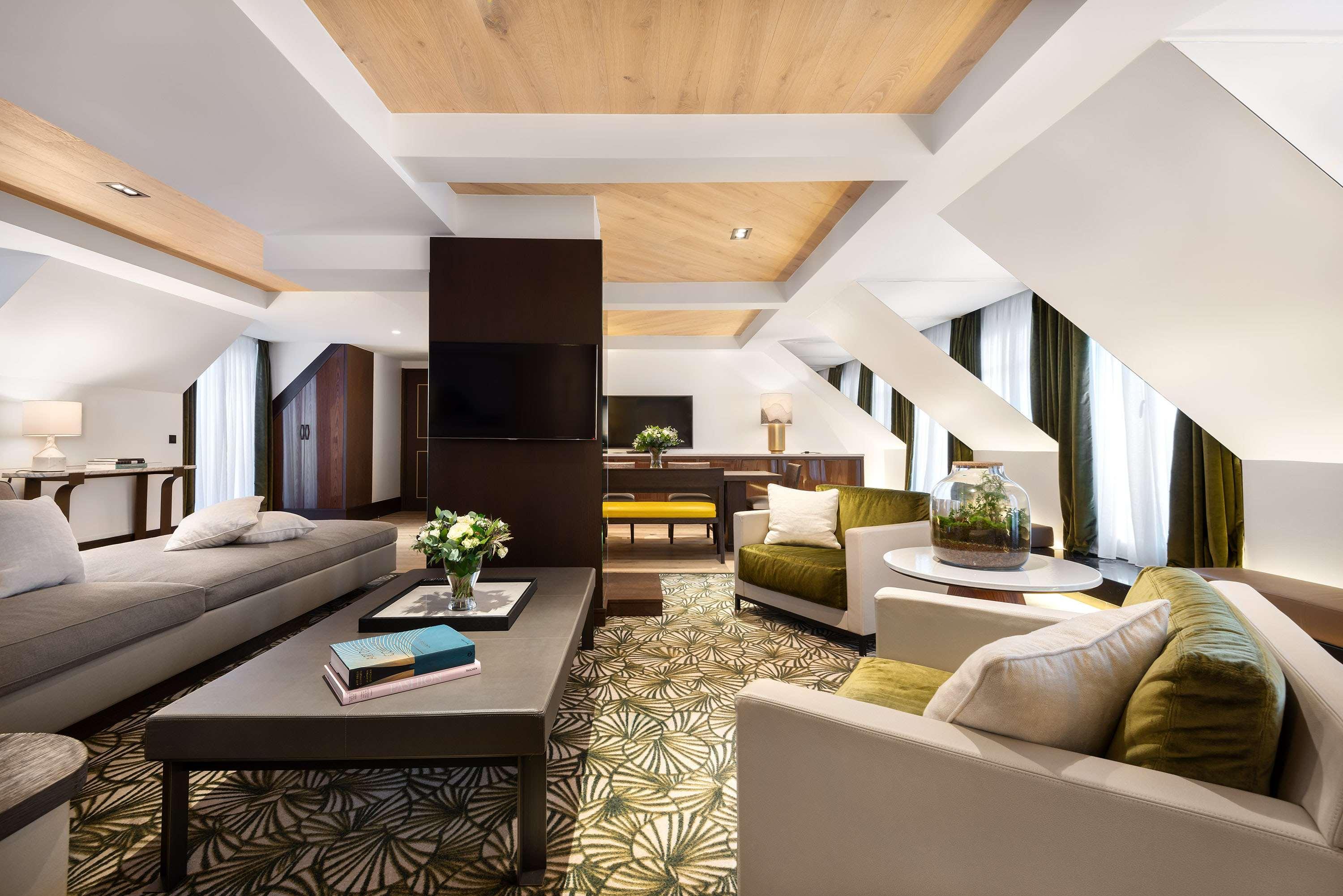 Hyatt Madeleine Hotel 5*