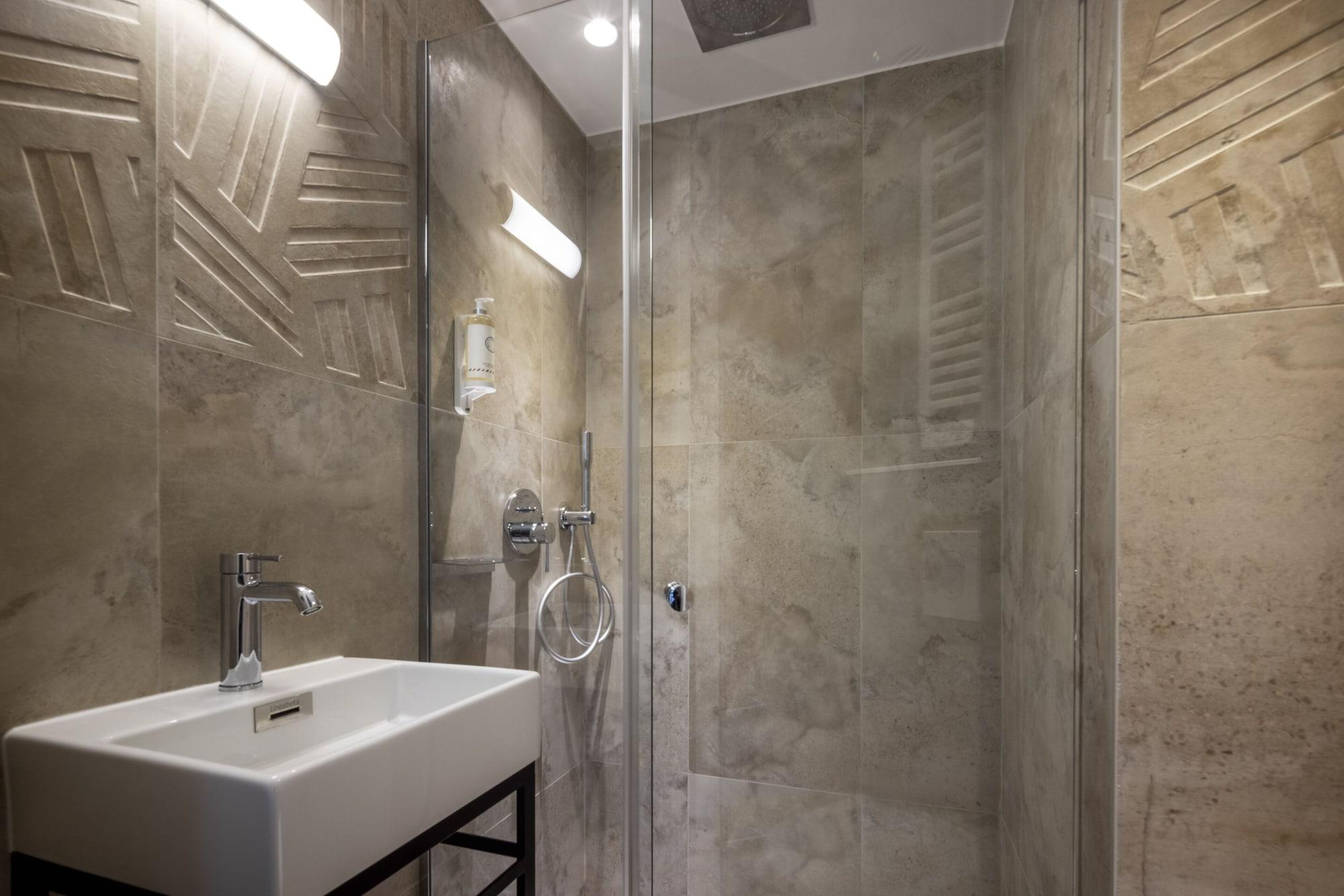 Hotel Grand Leveque 3*