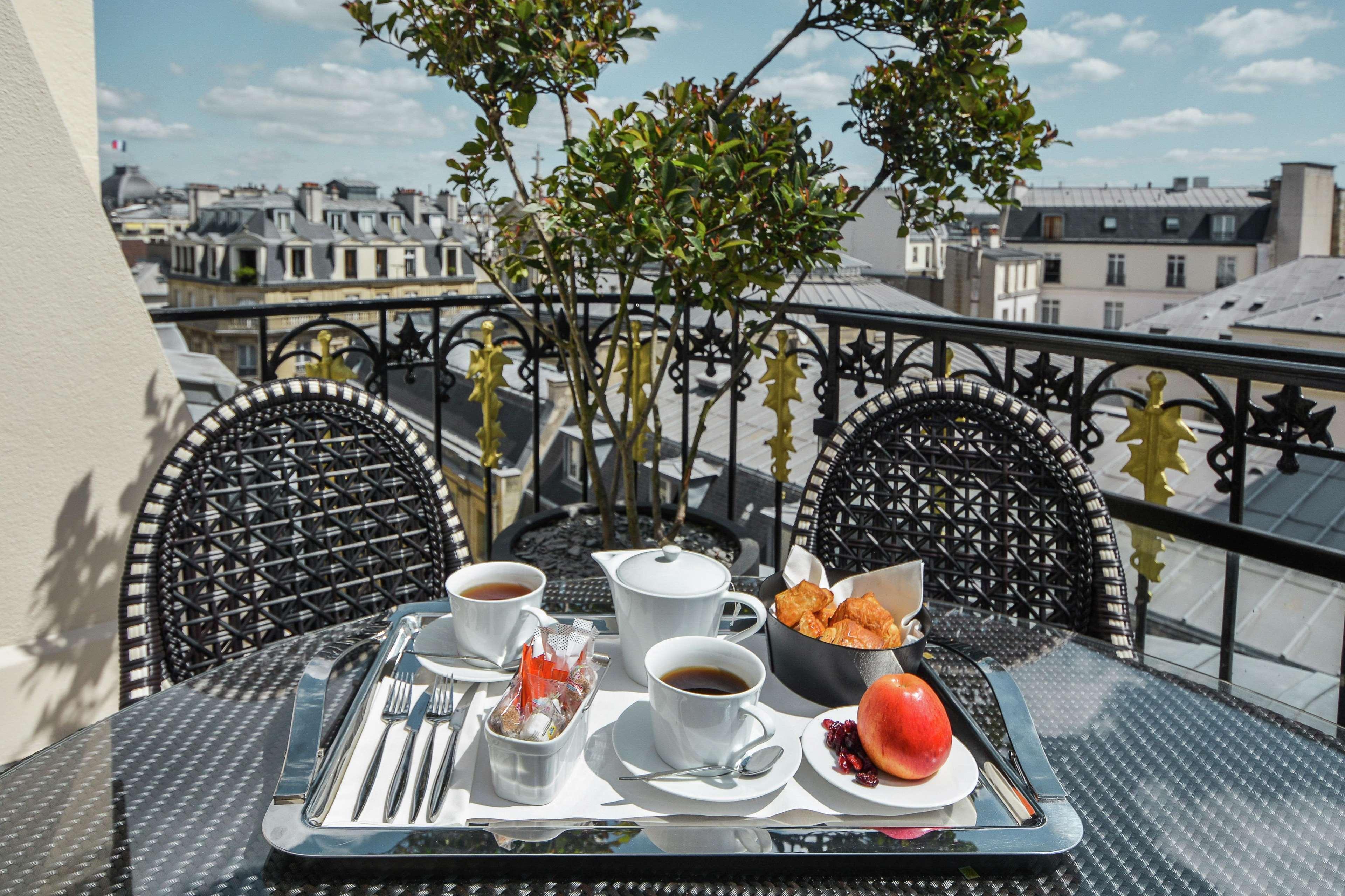Maison Astor Paris, Curio Collection By Hilton