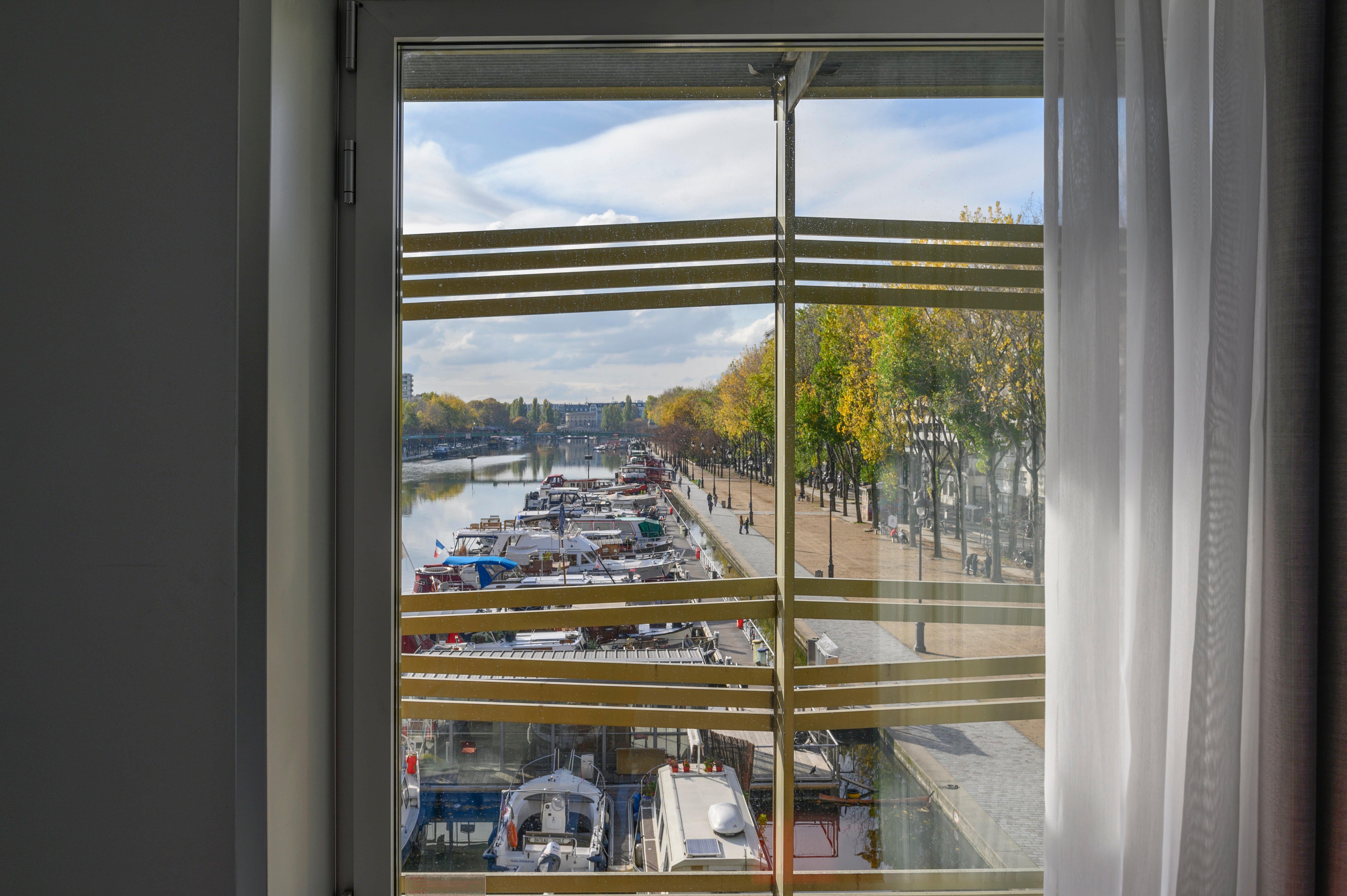 Hotel Express Paris-canal De La By Ihg 3*